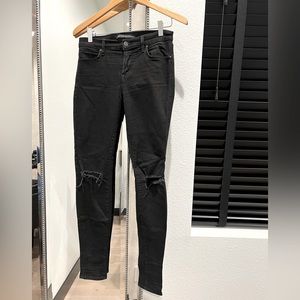 J BRAND x SELFRIDGES&CO: 620 RIPPED SUPER SKINNY MIDRISE CLR: OFFBEAT SZ: 27